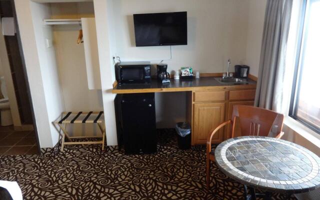 Alpine Lodge & Resort Burkesville