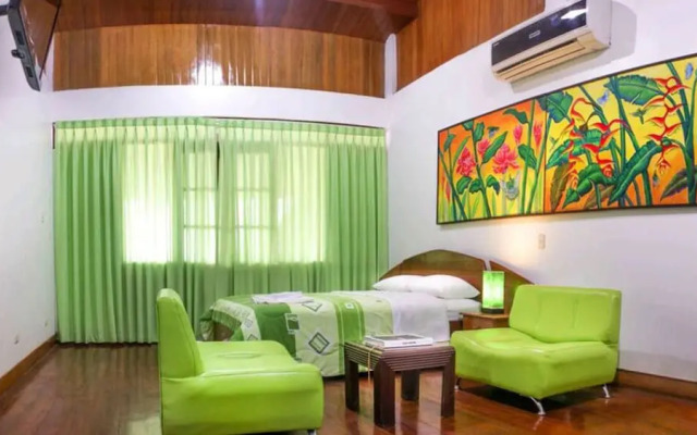 Hotel Rio Huallaga
