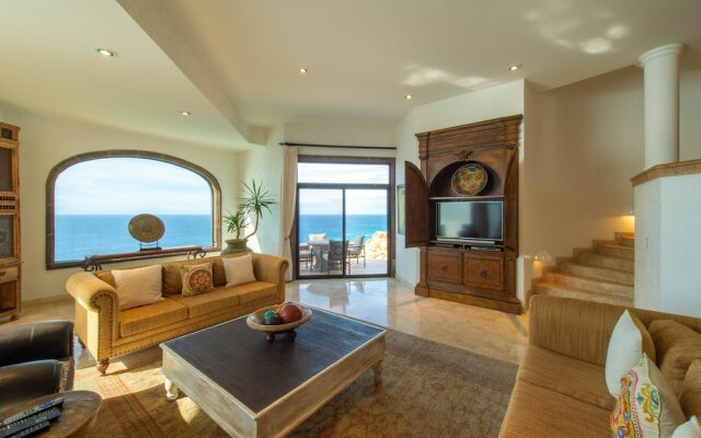 Amazing Oceanfront Villa Near Downtown: Villa Grande