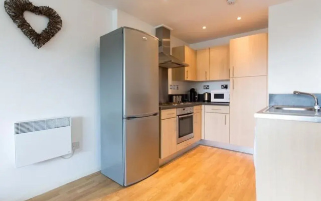Roffey Apartment