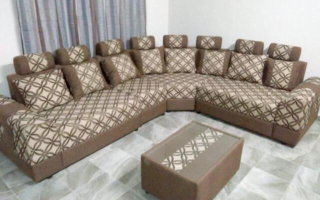 House With 2 Bedrooms in Curepipe, With Enclosed Garden - 20 km From the Beach