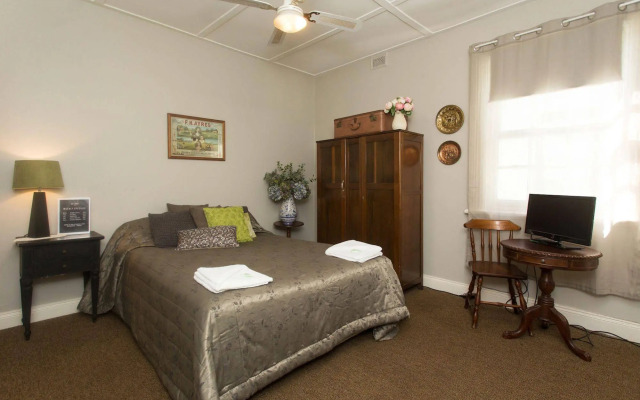 Southern Railway Hotel Goulburn