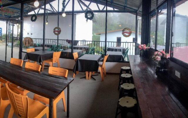 Happy Garden Resort - Hostel