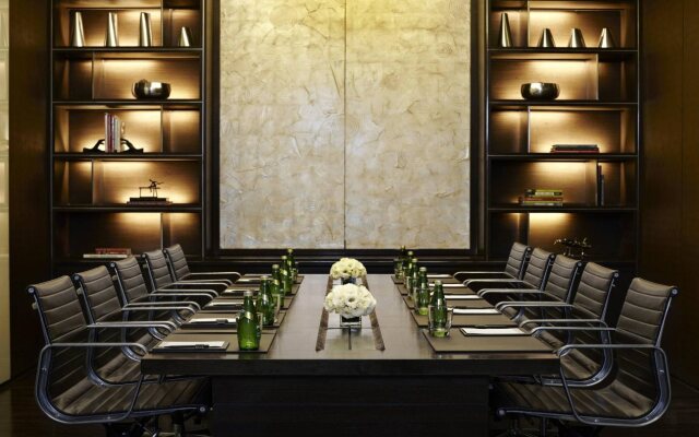 Sathorn Vista, Bangkok - Marriott Executive Apartments