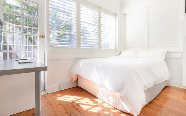 Picturesque Bellevue Hill 2BR Apt H452