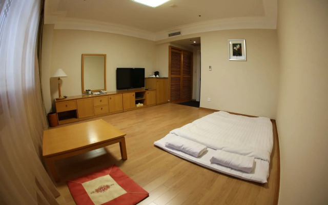 Shangria Beach Tourist Hotel