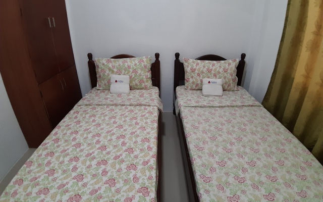 OYO 684 Cecilia's  Inn