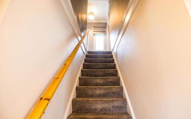 Stunning 2BD Family Retreat Swansea