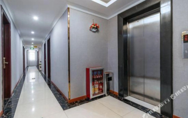 Xinweicheng Hotel (Guangzhou Shixi Subway Station)