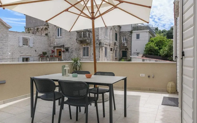 Oleander Center Suites