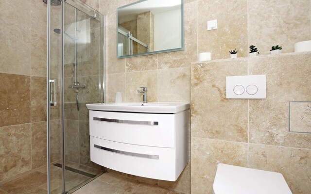 Amazing Home in Sibenik With Wifi and 3 Bedrooms