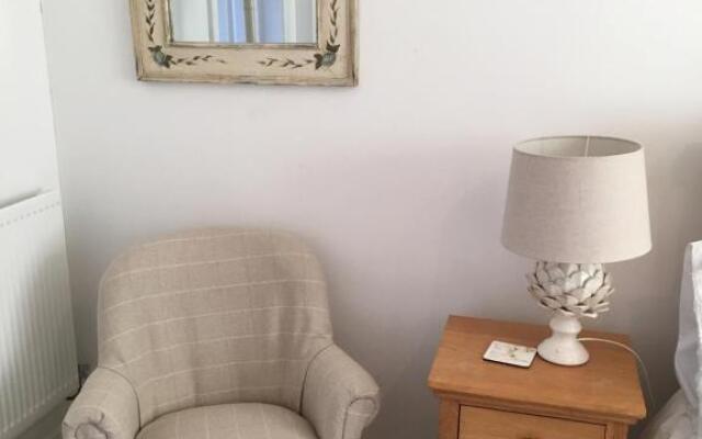 Belesme, Private Annex