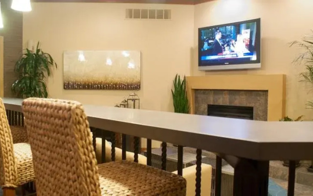 Sky Harbor Apartments