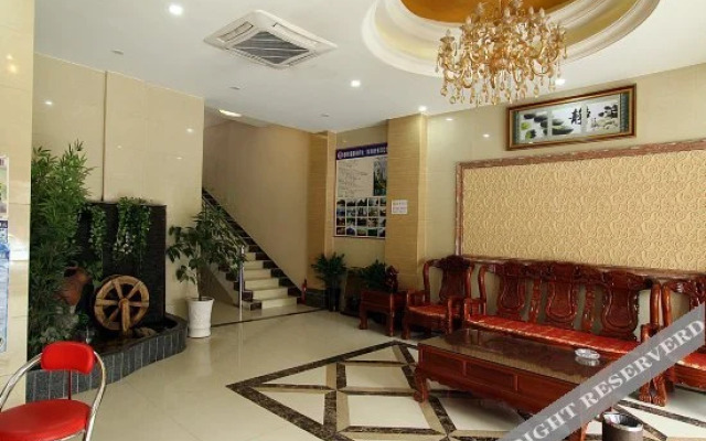 Yizhou Holiday Hotel