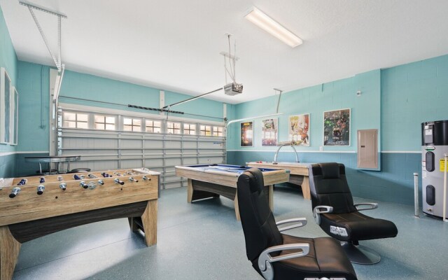 1575OL Ultimate 8 Bedroom