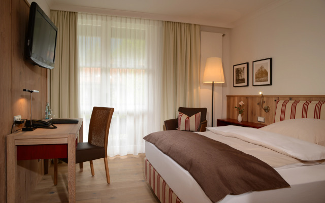 Hotel am Badersee