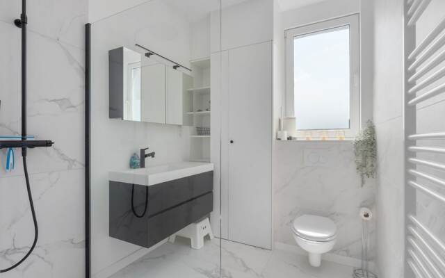 Renovated Apartment for Family