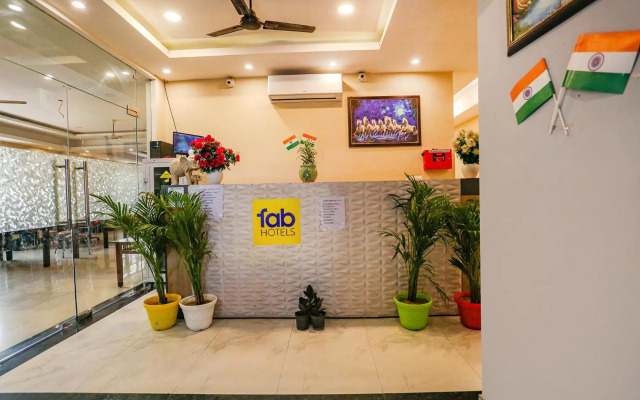 OYO Townhouse 1051 Galaxy Inn