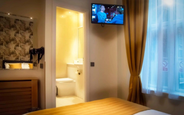 Westbury Hotel