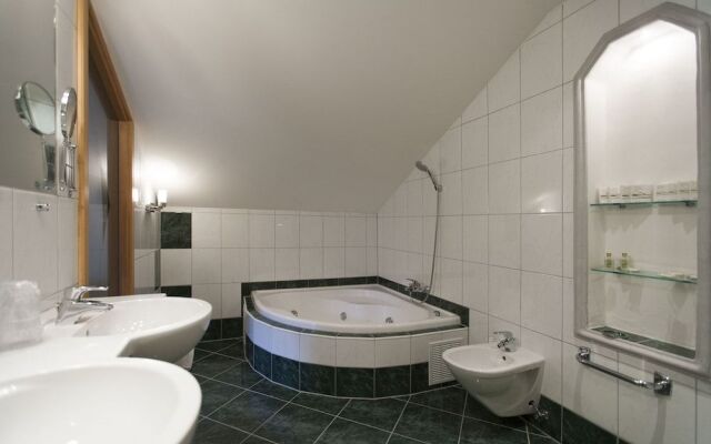 Jagdhof Hotel