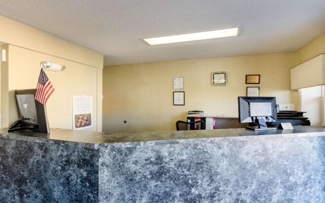 Econo Lodge West Springfield