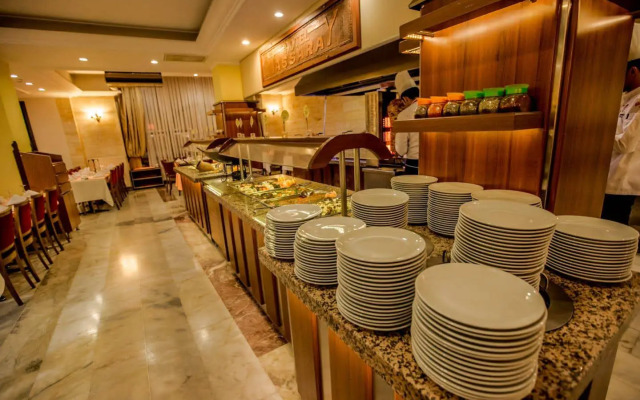 Tassaray Hotel