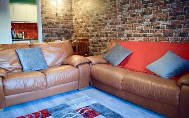 One Bedroom Flat Near O'connell Street