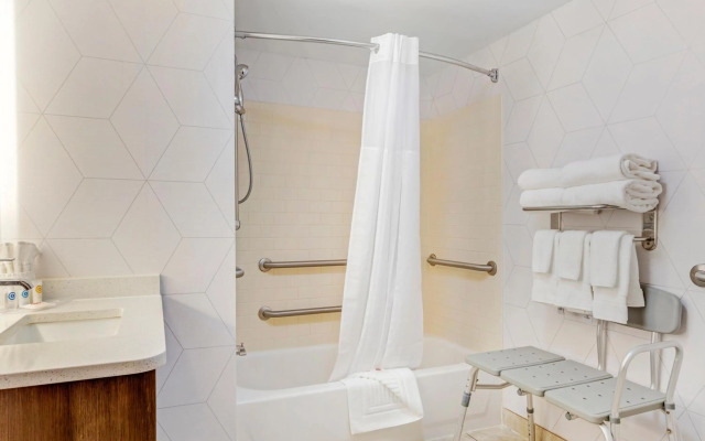 Comfort Suites Whitsett - Greensboro East