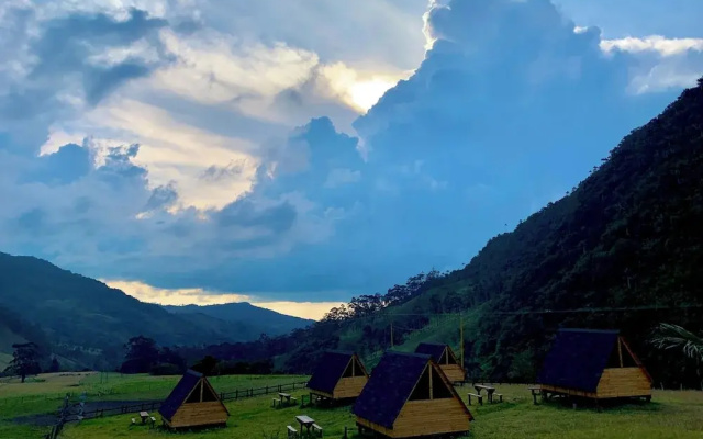 Refugios Nidos del Condor -Cocora-