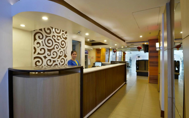 Hotel 99 Monumento Caloocan