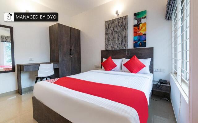 Super OYO Townhouse 1225 Chethana Inn