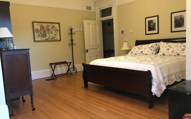 McCarty House Inn B&B