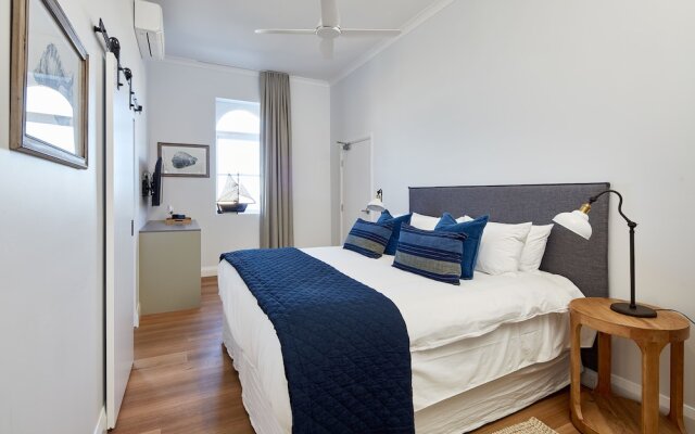 The Clovelly Hotel