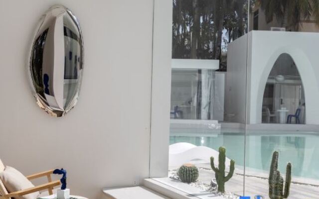 ROY Meisu (Yalong Bay Bohou Village)