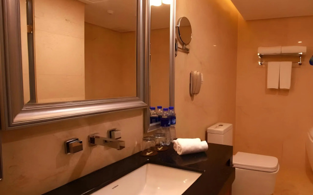 Yijia International Hotel