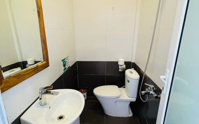 Shark Hotel - Hostel