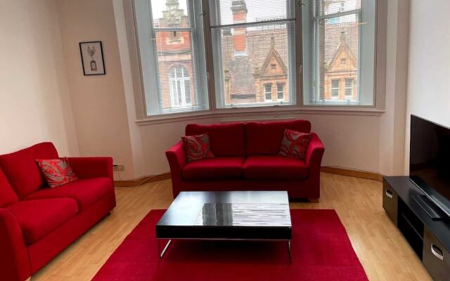 Contemporary 2 Bedroom Flat in Glasgow City Centre