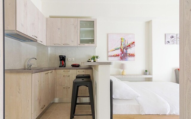 Modern Athens Studio by Cloudkeys