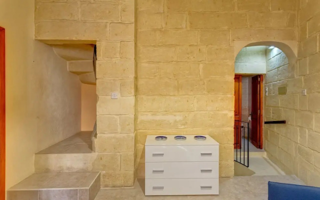 Traditional Maltese Townhouse Roof Terrace and Views