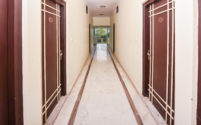 Jhirna Homes By OYO Rooms