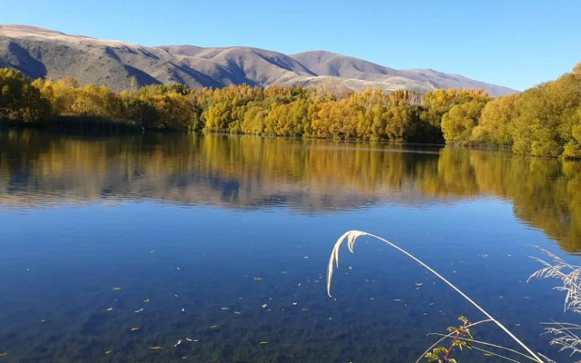 Twizel - Apartment on Woodley
