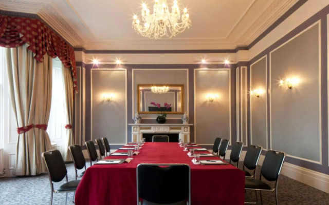 Gem Strathmore Hotel