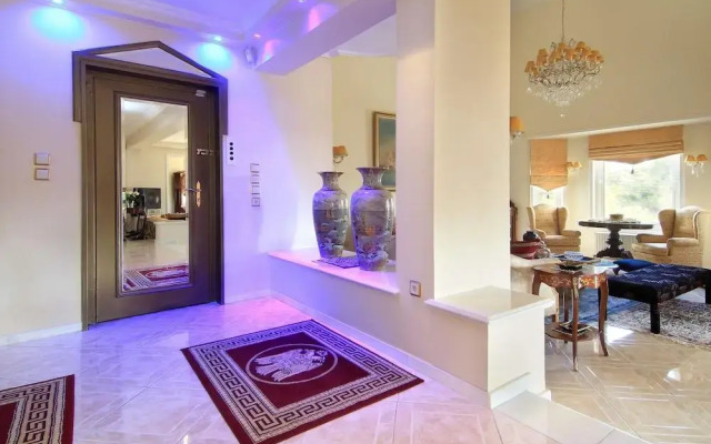 Royal Riviera Residence