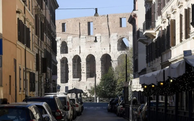 APPARTAMENTO SANTI QUATTRO 1 e 2 - COLOSSEO