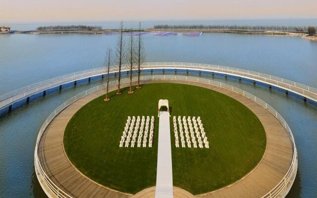 Sheraton Huzhou Taihu Lake Hot Spring Resort & Spa