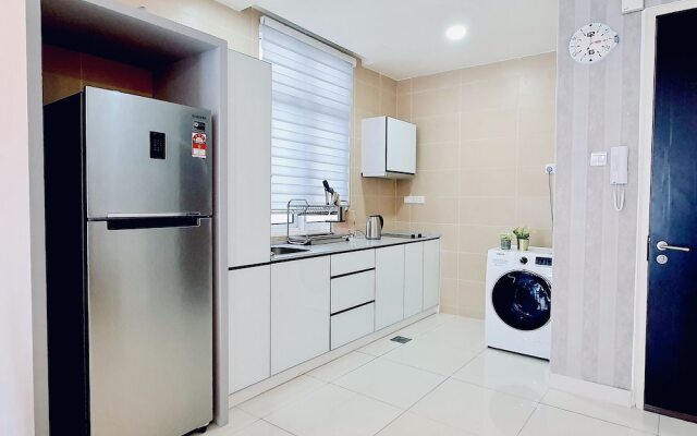 Central Residence by Beestay [6 Pax] @ Sungai Besi