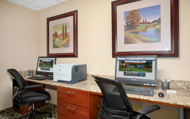 Hampton Inn & Suites Kansas City-Merriam