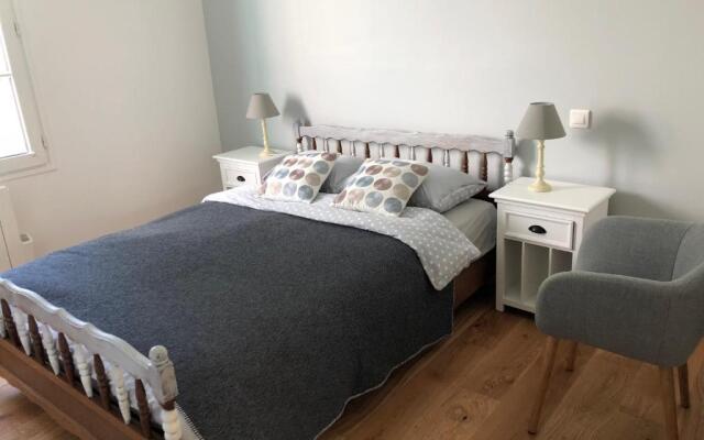 Maison familiale au calme/5 chambres/Grand jardin