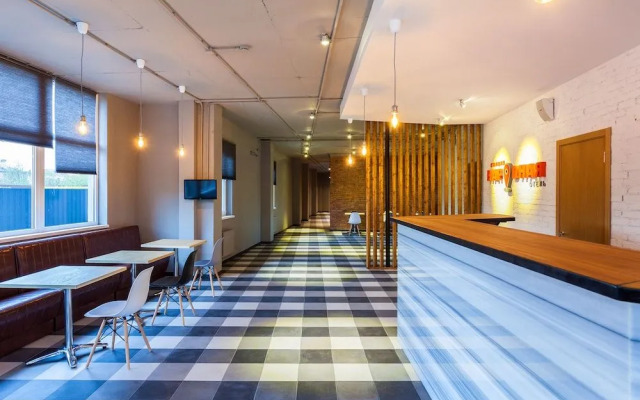 Отель «Станция Народная»