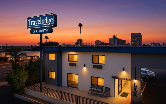 Travelodge by Wyndham LAX